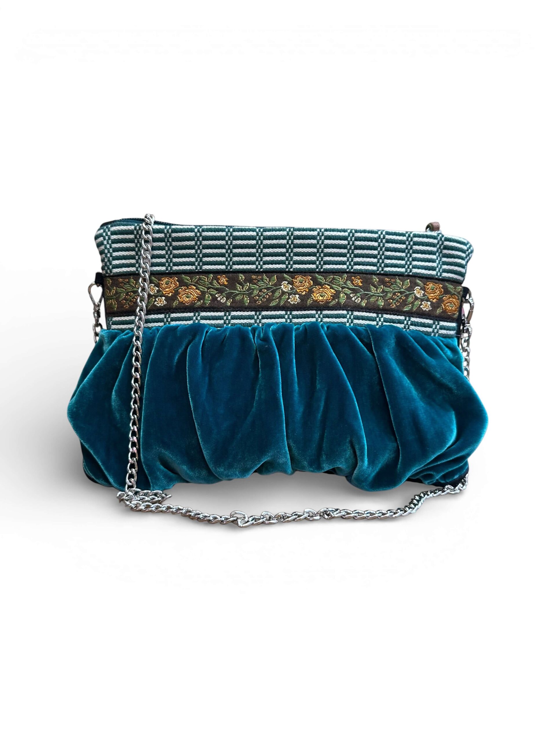 pochette-sarda-vargiu-03 pochette sa pibiruda velvet 03